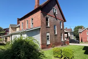 17 Eagle St, Mt Pleasant Boro, PA 15666 - Photo 3
