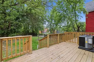 227 E 16th Ave, Homestead, PA 15120 - Photo 9