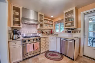 2808 Phillips Ave, Pittsburgh, PA 15116 - Photo 5