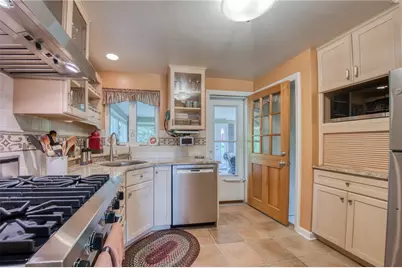 2808 Phillips Ave, Pittsburgh, PA 15116 - Photo 5