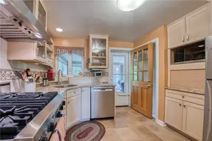 2808 Phillips Ave, Pittsburgh, PA 15116 - Photo 5