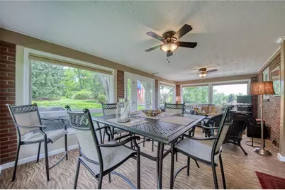 2808 Phillips Ave, Pittsburgh, PA 15116 - Photo 9