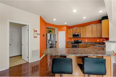 312 Sunrise Dr, Carnegie, PA 15106 - Photo 11