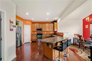 312 Sunrise Dr, Carnegie, PA 15106 - Photo 9