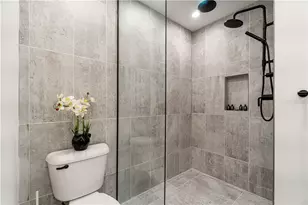 242 E Jefferson St, Pittsburgh, PA 15212 - Photo 27