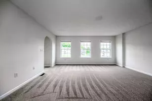 6468 Lindsey Ln, Murrysville, PA 15632 - Photo 3