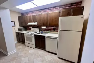 230 W Berkeley St, Uniontown, PA 15401 - Photo 7