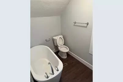 8 W Laurel Ave, New Castle, PA 16101 - Photo 5