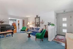 757 Artvue Dr, Scott Township, PA 15243 - Photo 3