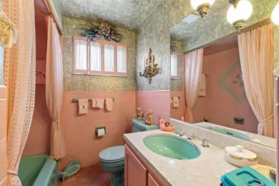 757 Artvue Dr, Scott Township, PA 15243 - Photo 13
