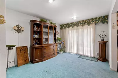 757 Artvue Dr, Scott Township, PA 15243 - Photo 5