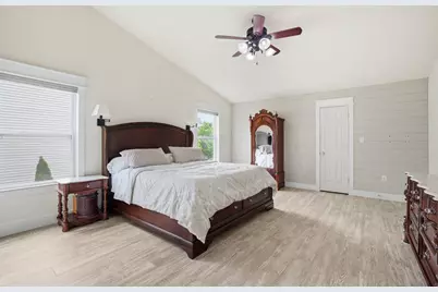 1049 Sweet Brier Drive, Hopewell Township, PA 15001 - Photo 25