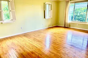 132 Penhurst Dr, Wilkins Township, PA 15235 - Photo 5