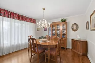 132 Penhurst Dr, Wilkins Township, PA 15235 - Photo 9