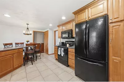 576 Carroll Dr, Irwin, PA 15642 - Photo 7