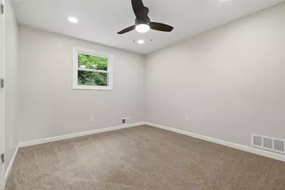 1341 Sturdy Oak Dr, Scott Township, PA 15220 - Photo 29