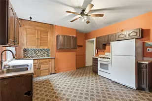 3818 Acorn St, Pittsburgh, PA 15207 - Photo 11