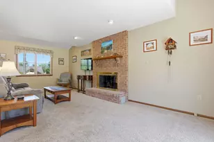 107 Rockland Dr, Pittsburgh, PA 15239 - Photo 13