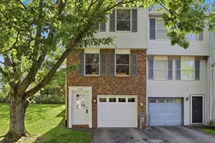 1013 Cottonwood Ct, Cranberry Township, PA 16066 - Photo 1