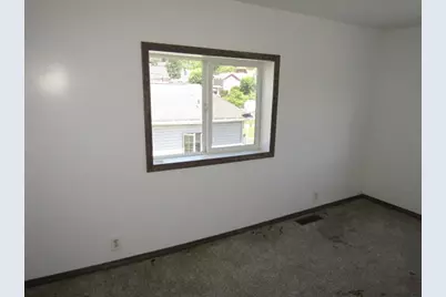 221 S 4th St, West Newton, PA 15089 - Photo 31