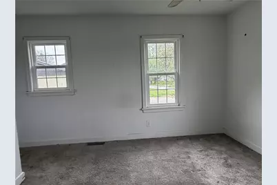 1146 Franklin Rd, Jackson Center Boro, PA 16133 - Photo 13