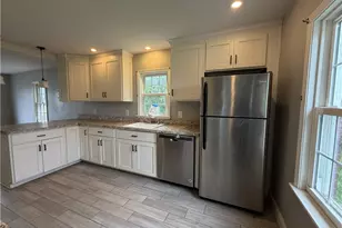 1146 Franklin Rd, Jackson Center Boro, PA 16133 - Photo 7