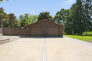 146 Morgan Rd, Penn Township, PA 16002 - Photo 17