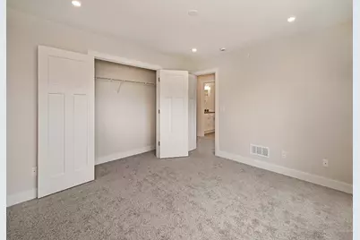 202 Willow Ln, Beaver Falls, PA 15010 - Photo 23