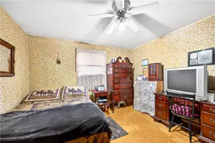35 Frances Dr, Robinson Twp, PA 15108 - Photo 15