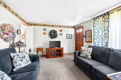 35 Frances Dr, Robinson Twp, PA 15108 - Photo 7