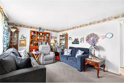 35 Frances Dr, Robinson Twp, PA 15108 - Photo 5