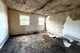 1805 4th Ave, Beaver Falls, PA 15010 - Photo 9