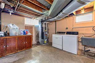 715 Parkview Terrace, Mt Pleasant Boro, PA 15666 - Photo 31