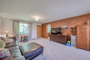 106 Primrose Ave, Pittsburgh, PA 15116 - Photo 9