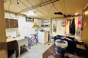 208 Cumberland Ave, Masontown, PA 15461 - Photo 9