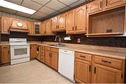 388 Bow St, Stockdale, PA 15483 - Photo 19
