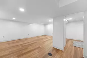421 Duquesne Dr, Pittsburgh, PA 15243 - Photo 27