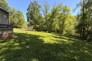 526 E River Rd, Mahoning Township, PA 16116 - Photo 3