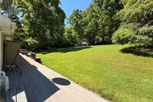 526 E River Rd, Mahoning Township, PA 16116 - Photo 9