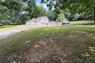 526 E River Rd, Mahoning Township, PA 16116 - Photo 7