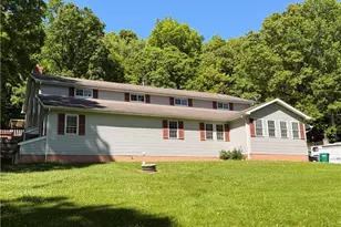 526 E River Rd, Mahoning Township, PA 16116 - Photo 1