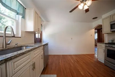 1504 Greentree Road, Scott Township, PA 15220 - Photo 5
