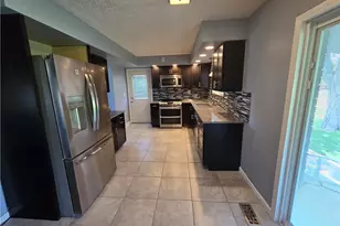 740 S Keel Ridge Rd, Hermitage, PA 16148 - Photo 5