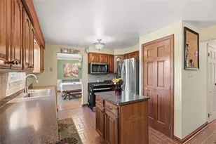 104 Lammert Dr, Pittsburgh, PA 15116 - Photo 17