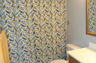 1987 Centurion Dr, Pittsburgh, PA 15221 - Photo 17