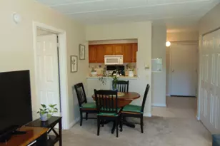1987 Centurion Dr, Pittsburgh, PA 15221 - Photo 9
