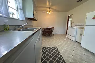 407 Vine St, Connellsville, PA 15425 - Photo 21