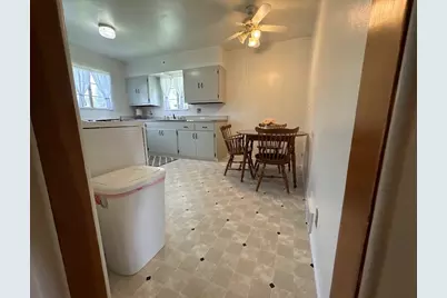407 Vine St, Connellsville, PA 15425 - Photo 13