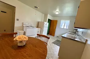 407 Vine St, Connellsville, PA 15425 - Photo 9