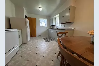 407 Vine St, Connellsville, PA 15425 - Photo 11